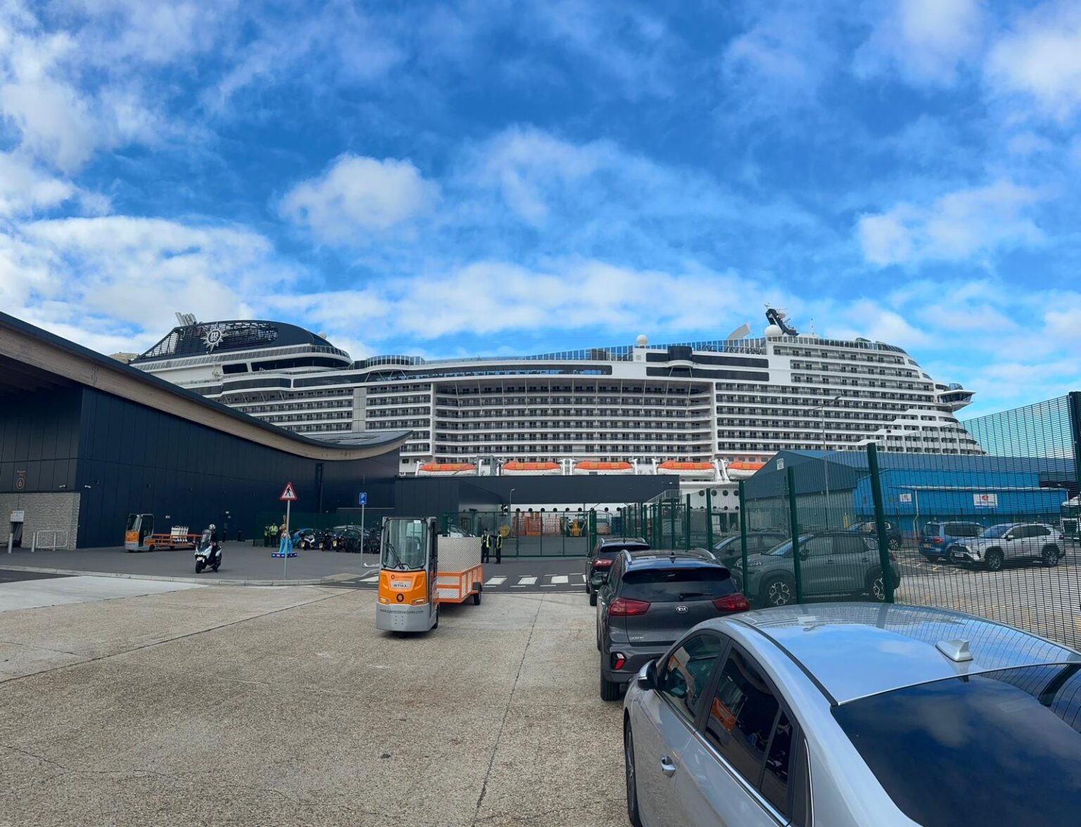 Heathrow Airport to Dover Taxi